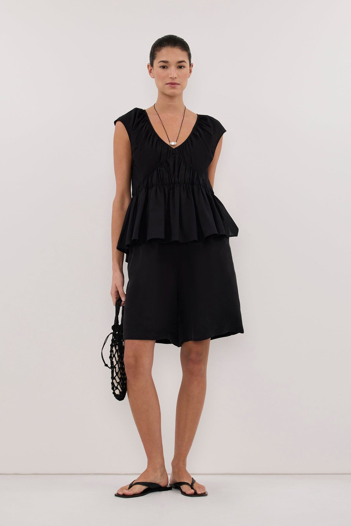 BILLIE BLACK LINEN BLEND TOP