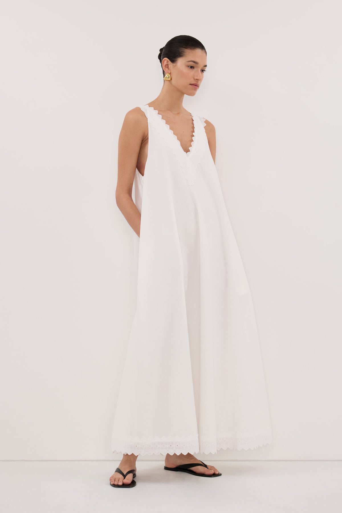 ANNABEL WHITE SLEEVELESS V NECK MIDI DRESS