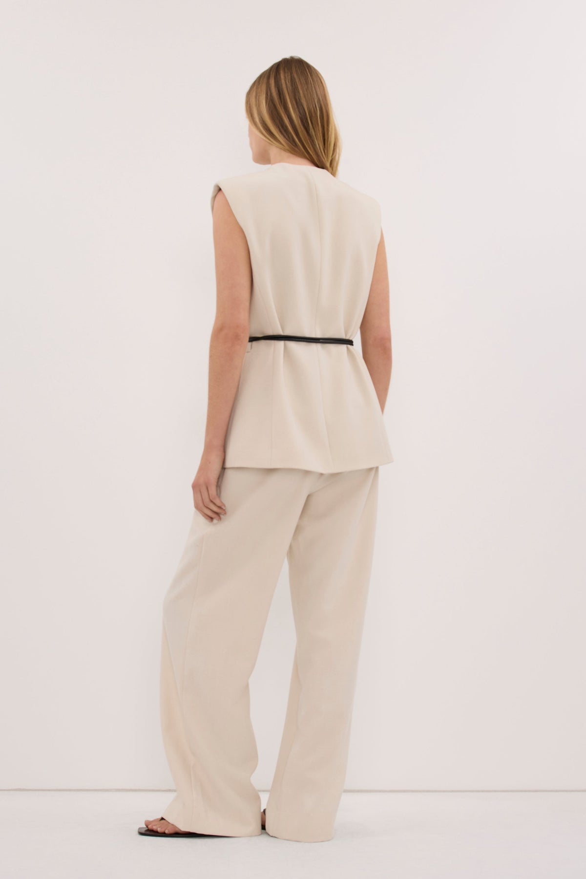 TRINITY BONE TAILORED VEST